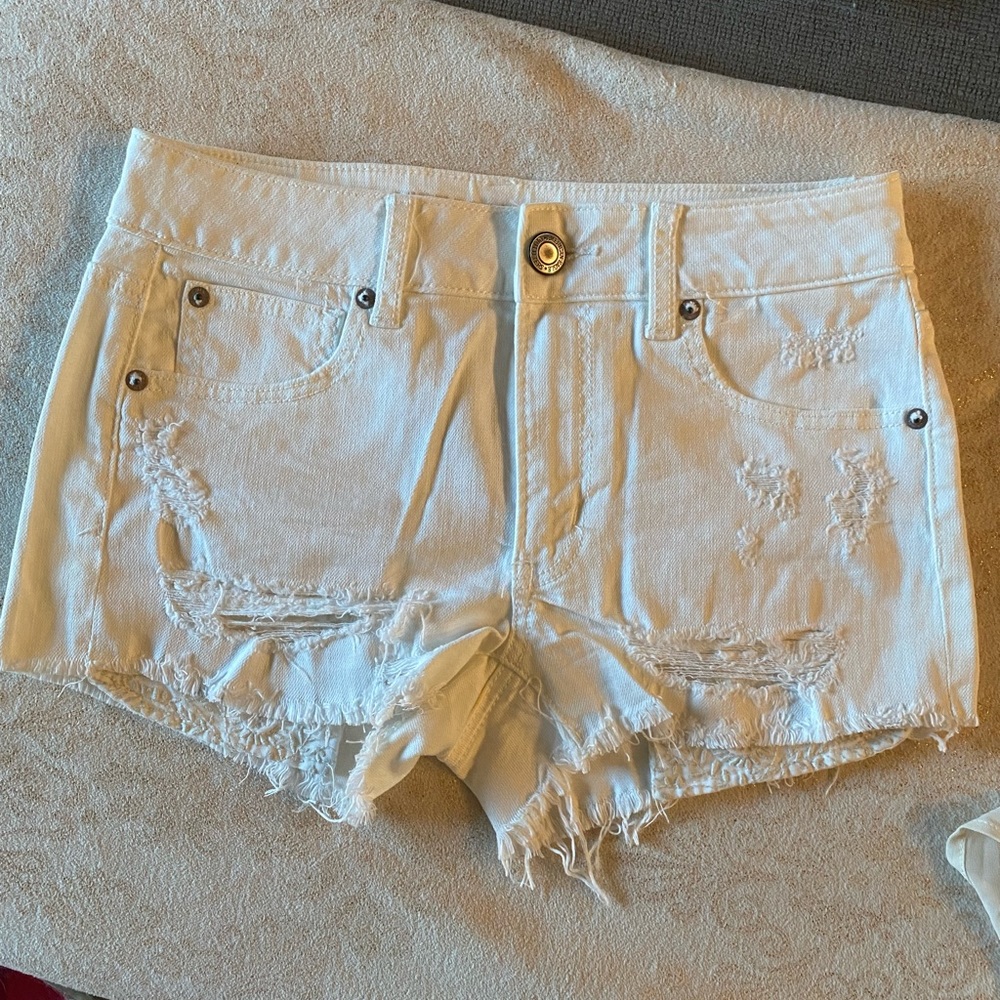 American‎ Eagle Distressed Mid Rise Shorts